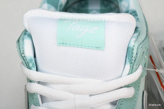 Low Nike Dunk Green Tiffany SB  BV1310-402 1221